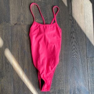 Jolyn DAYNO 3 Size: 30 Color: HP- Hot Pink